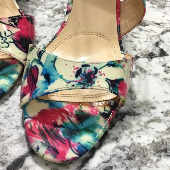 Unisa Women's Floral Patent Open Toe Pumps Heels - Picture 4 of 13